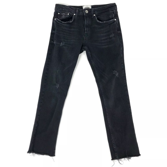 distressed black jean